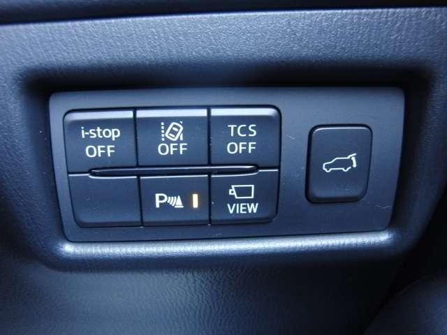 衝突軽減ブレーキなどの安全装備もしっかり装備されております！リアパワーゲートもついてます！