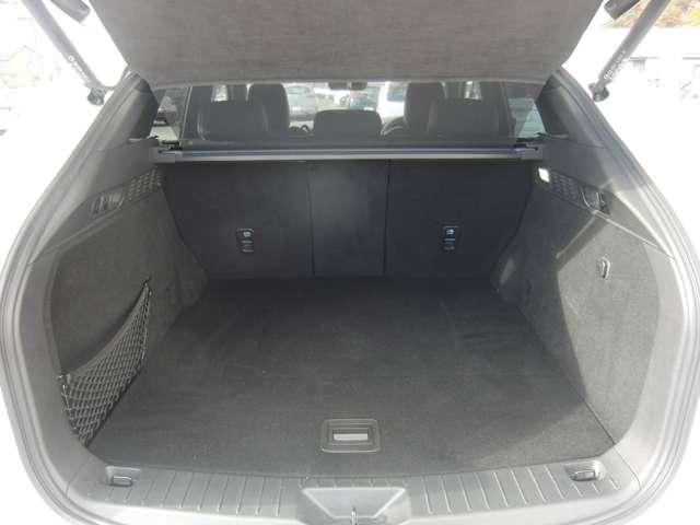 CX-60 2.5 25S エクスクルーシブ モード 4WD ワンオーナー 禁煙車 BOSEサウンド(18枚目)