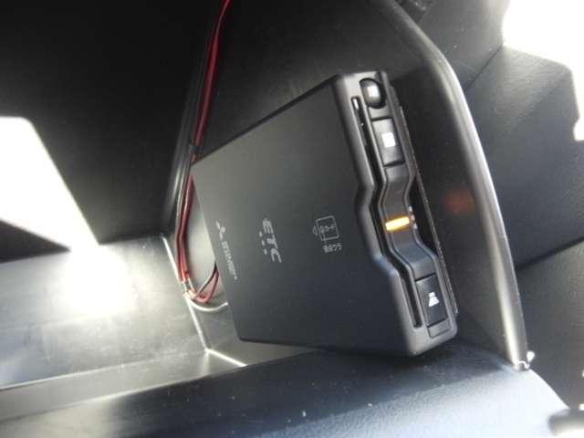 CX-5 2.2 XD スマート エディション ディーゼルターボ 4W ワンオーナー 禁煙車 8インチモニター カープレイ対応 純正2カメラタイプドライブレコーダー ナビSD 360度カメラ ETC オフロードトラクションアシスト ドライバーアテンションアラート(11枚目)