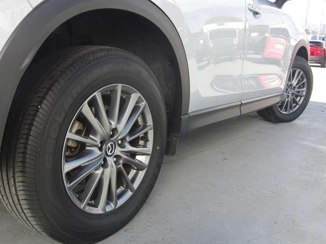 CX-5 2.2 XD スマート エディション ディーゼルターボ 4W ワンオーナー 禁煙車 8インチモニター カープレイ対応 純正2カメラタイプドライブレコーダー ナビSD 360度カメラ ETC オフロードトラクションアシスト ドライバーアテンションアラート(19枚目)