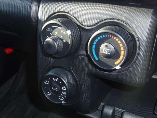 ファミリアバン 1.5 VE 4WD 元当社使用車 禁煙 バックカメラ ETC AM/FM/CD/BLUETOOTH/USB/AUX端子付きオーディオ 衝突軽減ブレーキ 車線逸脱警報システム 横滑り防止機能 光軸調整機能付きハロゲンランプ(8枚目)