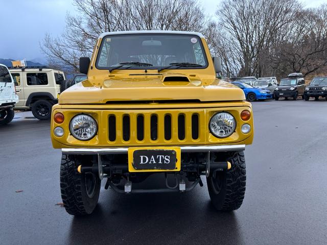 ジムニー XLリミテッド ツートン全塗装 リフトアップ 社外グリル 社外前後バンパー ウッドステアリング F6Aエンジン(2枚目)