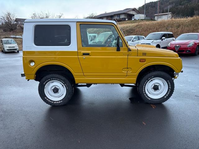 ジムニー XLリミテッド ツートン全塗装 リフトアップ 社外グリル 社外前後バンパー ウッドステアリング F6Aエンジン(6枚目)