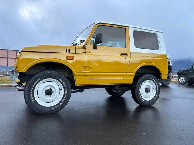 ジムニー XLリミテッド ツートン全塗装 リフトアップ 社外グリル 社外前後バンパー ウッドステアリング F6Aエンジン(8枚目)