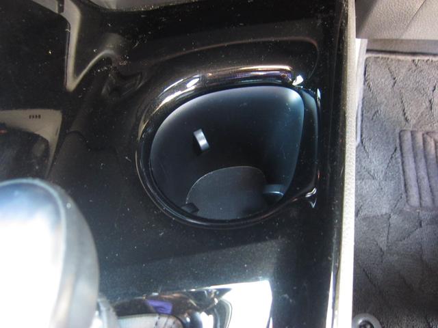G-T 4WD 本革シート 純正9インチナビTV ETC 走行26979キロ(25枚目)