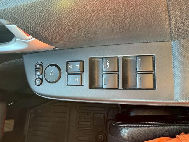 ステップワゴンスパーダ Ｚ　クールスピリット　４ＷＤ　８人乗り　両側パワースライドドア　ギャザーズナビＴＶ　バックカメラ　ＥＴＣ　フリップダウンモニター　クルーズコントロール　フォグライト　アイドリングストップ　横滑り防止　盗難防止　アルミ（35枚目）