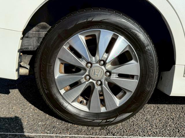 ステップワゴンスパーダ Ｚ　クールスピリット　４ＷＤ　８人乗り　両側パワースライドドア　ギャザーズナビＴＶ　バックカメラ　ＥＴＣ　フリップダウンモニター　クルーズコントロール　フォグライト　アイドリングストップ　横滑り防止　盗難防止　アルミ（38枚目）