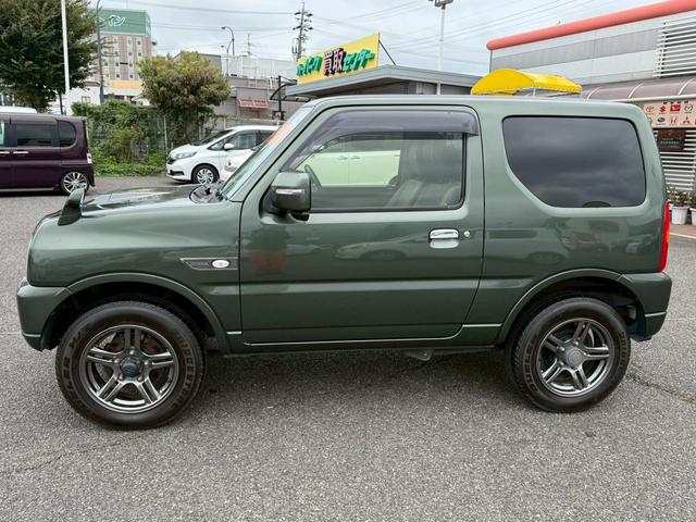 ジムニー ランドベンチャー　４ＷＤ　ターボ　フォグ　社外クラリオンＳＤナビ／フルセグＴＶ　Ｂｌｕｅｔｏｏｔｈ　シートヒーター　フォグライト　キーレス　エアバッグ　ＡＢＳ　パワステ　エアコン　純正アルミ　電動格納ミラー（3枚目）