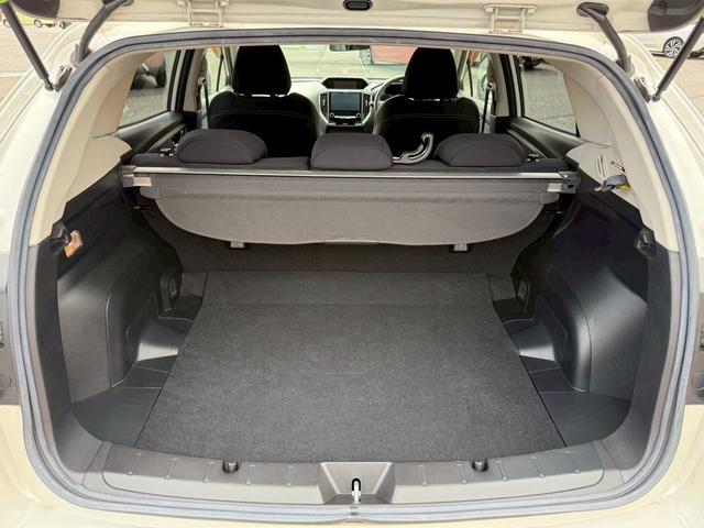 インプレッサスポーツ ２．０ｉ－Ｓアイサイト　４ＷＤ　純正ナビ／ＴＶ／バックカメラ　パドルシフト　アダプティブクルーズコントロール　ステアリングレスポンシブヘッドライト　ブラインドスポットモニター　電動シート　レーンキープアシスト　誤発進防止（11枚目）