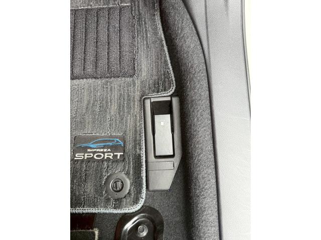 インプレッサスポーツ ２．０ｉ－Ｓアイサイト　４ＷＤ　純正ナビ／ＴＶ／バックカメラ　パドルシフト　アダプティブクルーズコントロール　ステアリングレスポンシブヘッドライト　ブラインドスポットモニター　電動シート　レーンキープアシスト　誤発進防止（35枚目）