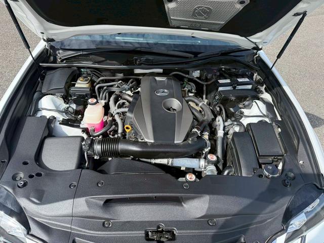 ＧＳ ＧＳ２００ｔ　Ｆスポーツ　３眼ＬＥＤ　純正ナビ　ＴＶ　バックカメラ（40枚目）