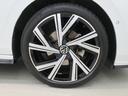 ゴルフヴァリアント ｅＴＳＩ　Ｒライン　認定中古車　ワンセグＴＶ　シートヒーター　アルミホイール　スマートキー　盗難防止システム　記録簿　サイドエアバッグ　横滑り防止装置　アダプティブクルーズコントロール（4枚目）