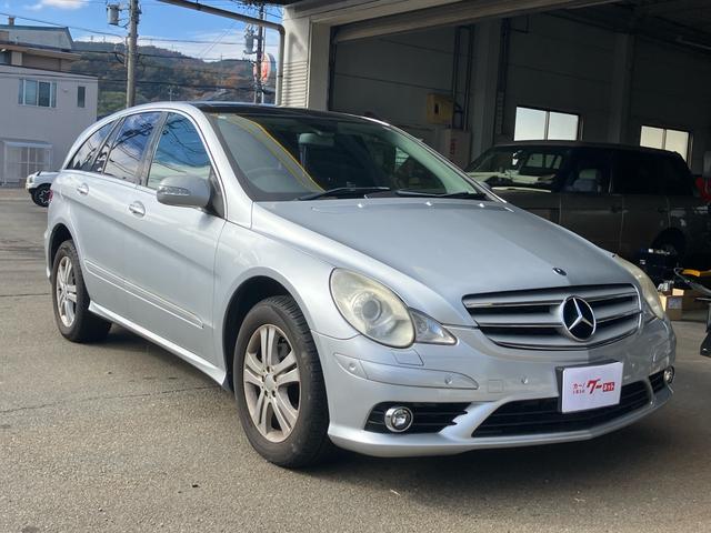Rクラス R350 4マチック 4WD 純正スタッドレスタイヤ付き 正規輸入車 右ハンドル ETC 前後クリアランスソナー(3枚目)