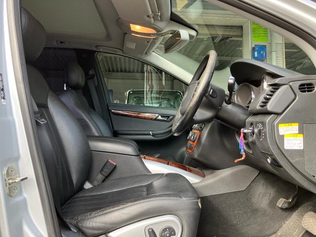 Rクラス R350 4マチック 4WD 純正スタッドレスタイヤ付き 正規輸入車 右ハンドル ETC 前後クリアランスソナー(46枚目)