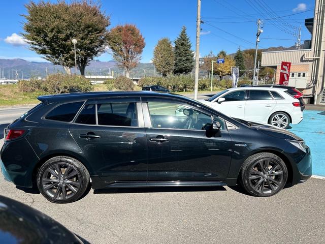 カローラツーリング ハイブリッド ダブルバイビー 純正9型DA バックカメラ ETC Bluetooth シートヒーター(前席) ステアリングヒーター セーフティセンス レーダークルーズ コーナーセンサー ブラインドスポット CarPlay接続(4枚目)