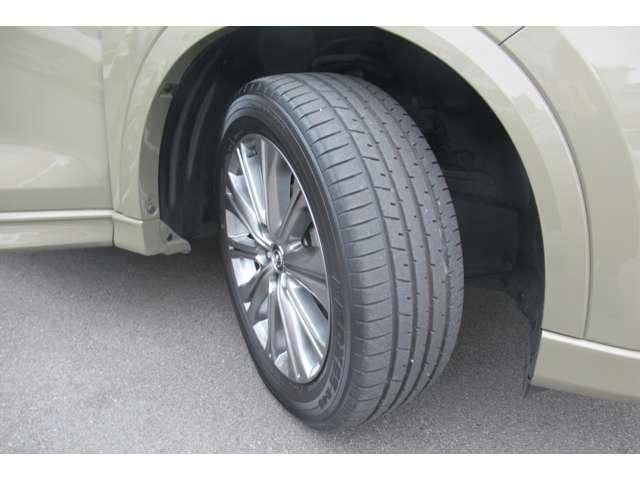 ノーマルタイヤの状態も良好です！