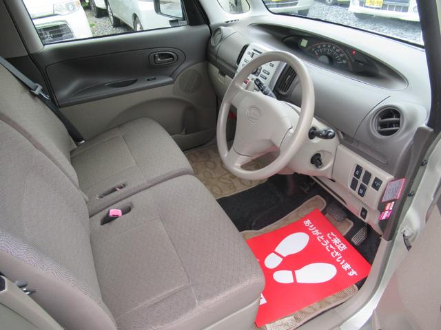 タント Ｘ　４ＷＤ　ＣＶＴ　新品タイヤ　左側パワースライドドア　スマートキー　純正オーディオ（19枚目）