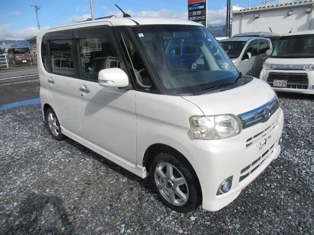 タント Ｇ　４ＷＤ　ＣＶＴ　左側パワースライドドア　新品タイヤ　　　　スマートキー　フルセグナビ　Ｂｌｕｅｔｏｏｔｈオーディオ　フォグランプ（3枚目）