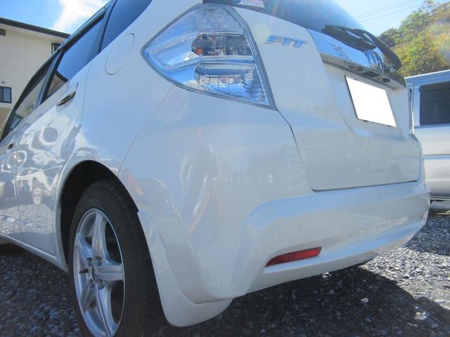 フィットハイブリッド ベースグレード　純正ナビ　ＥＴＣ　クルーズコントロール　社外アルミホイール（8枚目）