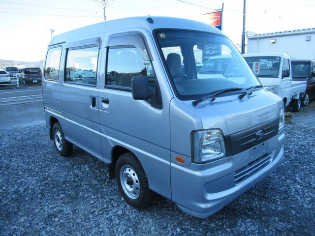 サンバーバン ＶＢ　４ＷＤ　オートマ　タイミングベルト交換　新品タイヤ　エアコン　パワステ（3枚目）