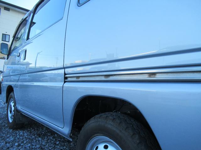 サンバーバン ＶＢ　４ＷＤ　オートマ　タイミングベルト交換　新品タイヤ　エアコン　パワステ（9枚目）