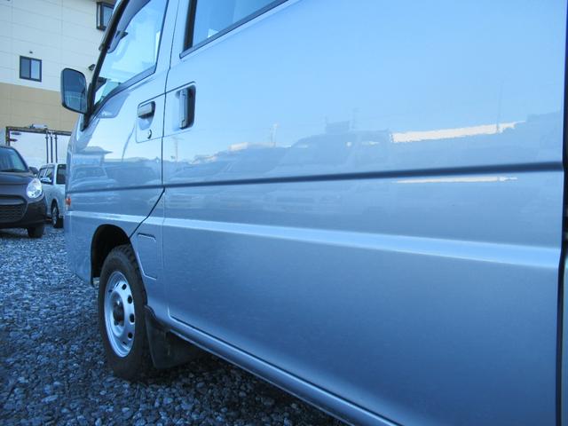 サンバーバン ＶＢ　４ＷＤ　オートマ　タイミングベルト交換　新品タイヤ　エアコン　パワステ（10枚目）