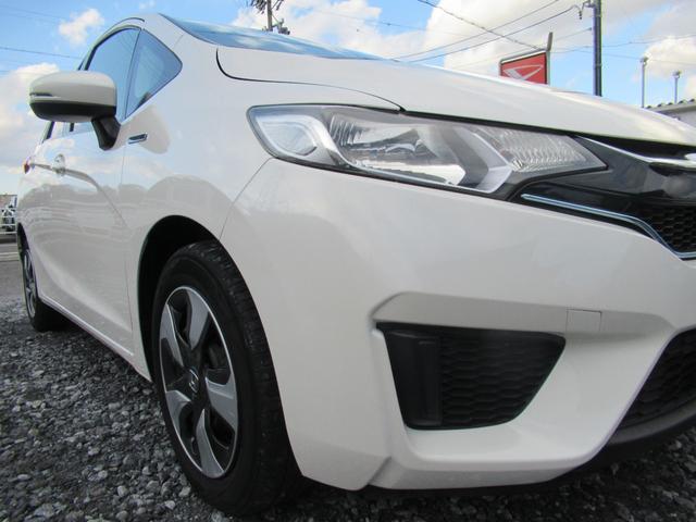 フィットハイブリッド Ｆパッケージ　純正フルセグナビ　バックカメラ　ＥＴＣ　スマートキー　ステアリングスイッチ　ＤＶＤ（15枚目）