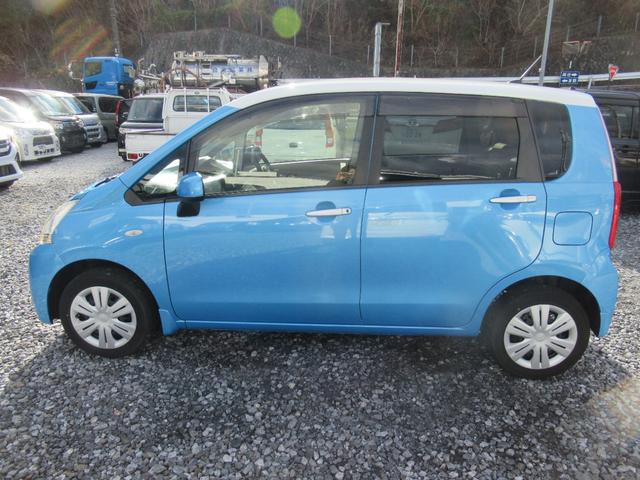 ステラ Lリミテッド 2トーンルーフ アイドリングストップ スマートキー プッシュスタート 純正オーディオ CVT(6枚目)