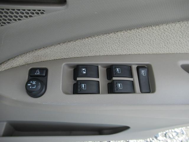 ステラ Lリミテッド 2トーンルーフ アイドリングストップ スマートキー プッシュスタート 純正オーディオ CVT(31枚目)