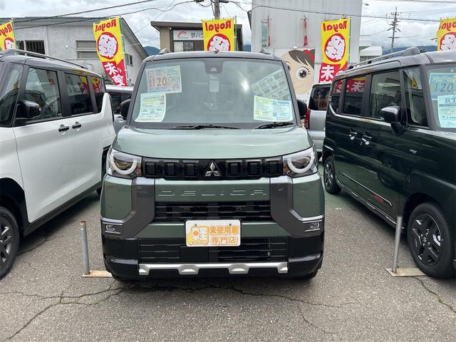 デリカミニ Ｔ　プレミアム　４ＷＤ　届出済未使用車　両側電動スライド　クリアランスソナー　オートクルーズ　衝突被害軽減システム　ＬＥＤヘッドランプ　スマートキー　アイドリングストップ　電動格納ミラー　シートヒーター　ベンチシート（11枚目）