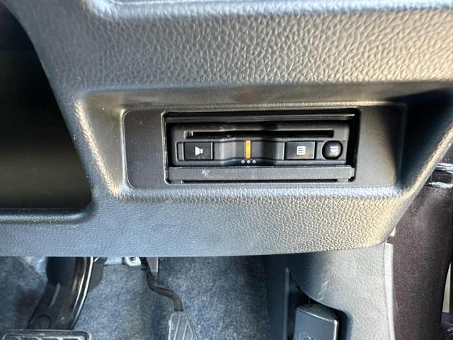 ワゴンＲ ＦＡ　ＦＡ（４名）　前後誤発進抑制機能　盗難防止　運転席エアバック　ＰＷ　フルフラット　オートハイビーム　オートエアコン　ＷエアＢ　ソナー　横滑り防止装置付　パワステ　ＡＢＳ付き　ベンチシート　オートライト（34枚目）