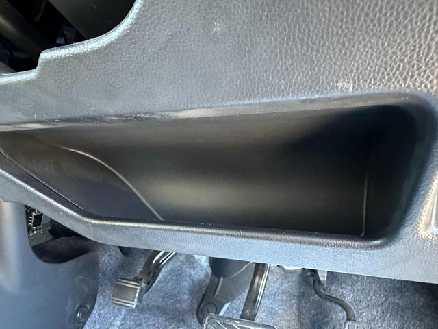 ワゴンＲ ＦＡ　ＦＡ（４名）　前後誤発進抑制機能　盗難防止　運転席エアバック　ＰＷ　フルフラット　オートハイビーム　オートエアコン　ＷエアＢ　ソナー　横滑り防止装置付　パワステ　ＡＢＳ付き　ベンチシート　オートライト（35枚目）