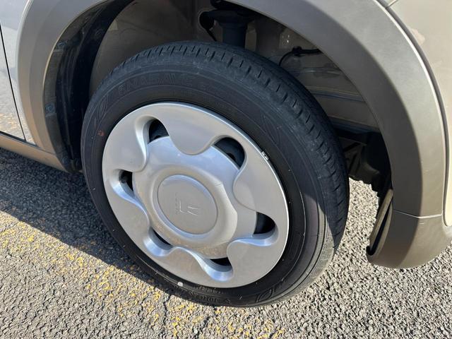 アルトラパン Ｇ　シートヒータ　イモビライザー　スマートキープッシュスタート　ソナー　オートハイビーム　横滑防止　Ｗエアバック　フルフラット　パワーウィンド　フリーキー　アイドリングＳＴＯＰ　ベンチシート　エアバック（37枚目）