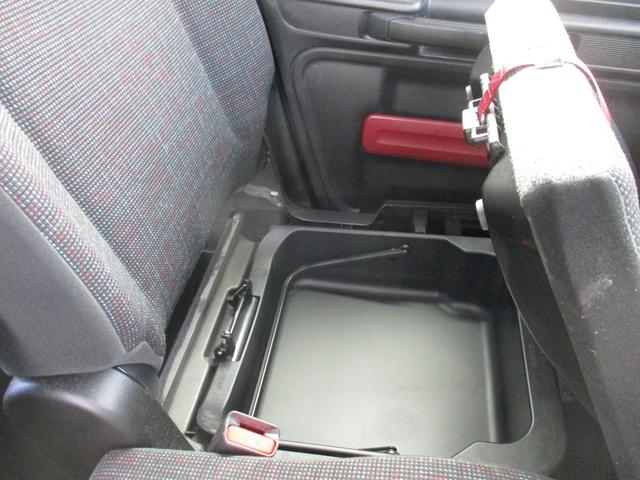 スペーシア ハイブリッドX キーレス・盗難防止システム スマートエントリー シ-トヒ-タ- i-stop フリーキー 安全ボディ イモビライザー サイドエアバック ダブルエアバック VDC AAC 運転席エアバッグ フルフラット(18枚目)