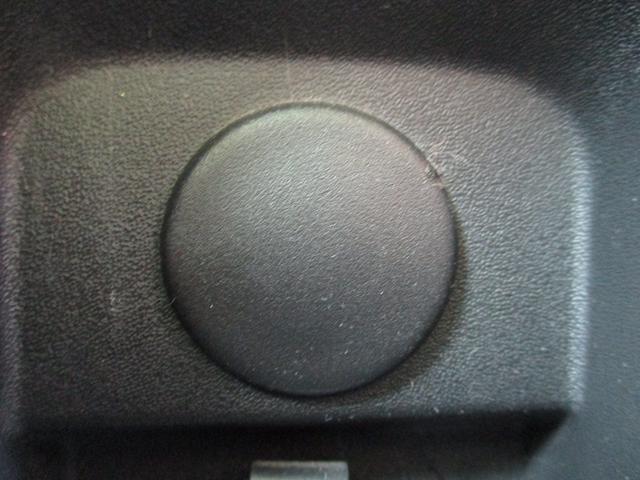 スペーシア ハイブリッドX キーレス・盗難防止システム スマートエントリー シ-トヒ-タ- i-stop フリーキー 安全ボディ イモビライザー サイドエアバック ダブルエアバック VDC AAC 運転席エアバッグ フルフラット(25枚目)