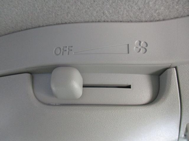 スペーシア ハイブリッドX キーレス・盗難防止システム スマートエントリー シ-トヒ-タ- i-stop フリーキー 安全ボディ イモビライザー サイドエアバック ダブルエアバック VDC AAC 運転席エアバッグ フルフラット(42枚目)