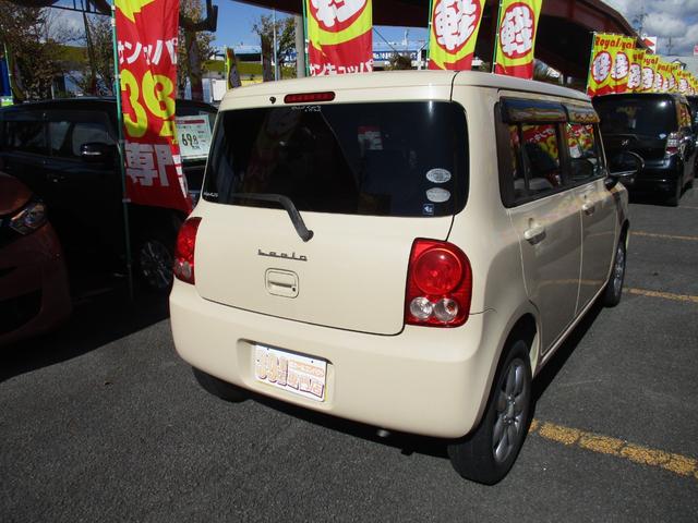 アルトラパン T キーレス・盗難防止システム フルフラットシート 助手席エアバッグ 盗難防止機能 キーフリー AC ABS付 パワーウインドウ 衝突安全ボディ パワーステアリング ベンチシート 運転席エアバック(10枚目)