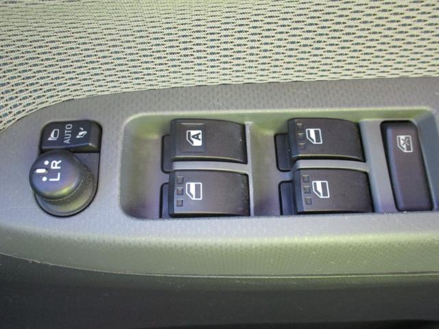 ムーヴ カスタム X キーレスエントリー LEDヘッド エコアイドル フルフラット 寒冷地仕様 オートエアコン 衝突安全ボディ 運転席エアバッグ スマートキー 横滑り防止機能 パワーウインドウ 盗難防止システム パワステ(33枚目)