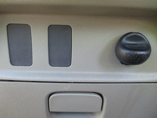 タント X 盗難防止アラーム WエアB パワーウインド フルオートエアコン 運転席エアバッグ パワーステアリング ABS 衝突安全ボディ(24枚目)