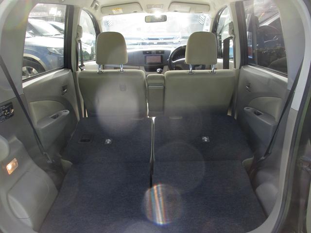 ステラ Lリミテッド スマートアシスト インテリキー ブレーキサポート 横滑り防止機能 盗難防止 キーフリー パワーウィンドウ オートエアコン アイドリングストップ ベンチシート ABS(13枚目)