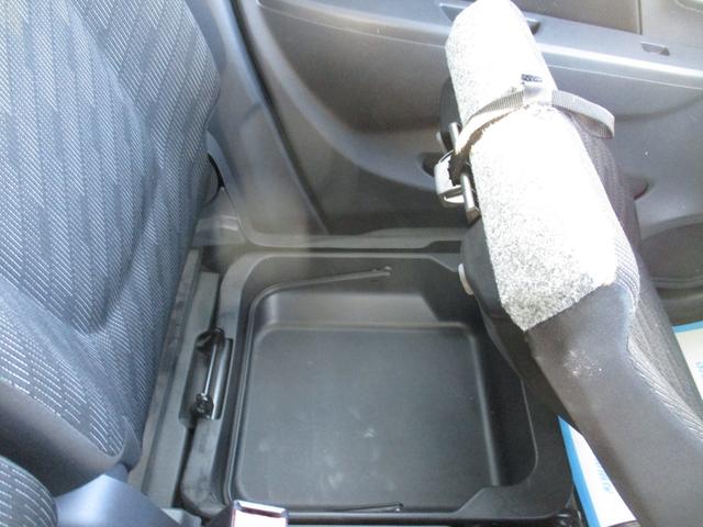 ワゴンＲ ＦＸリミテッド　エコアイドル　シートヒータ　フルフラットシート　キーレスエントリ－　スマートキープッシュスタート　助手席エアバック　エアバック　ＡＣ　ＰＳ　ＰＷ　ＡＢＳ　衝突安全ボディ　ベンチシート　盗難防止システム（17枚目）