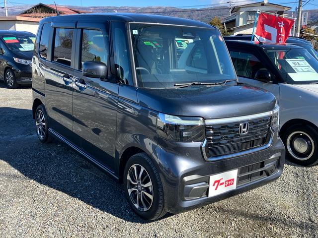 Ｎ－ＢＯＸカスタム ベースグレード　パワースライドドア　シートヒーター　ディスプレイオーディオ　バックカメラ　Ｂｌｕｅｔｏｏｔｈオーディオ　フルフラットシート　プッシュスタートエンジン　ＬＥＤヘッドライト　オートライト（3枚目）