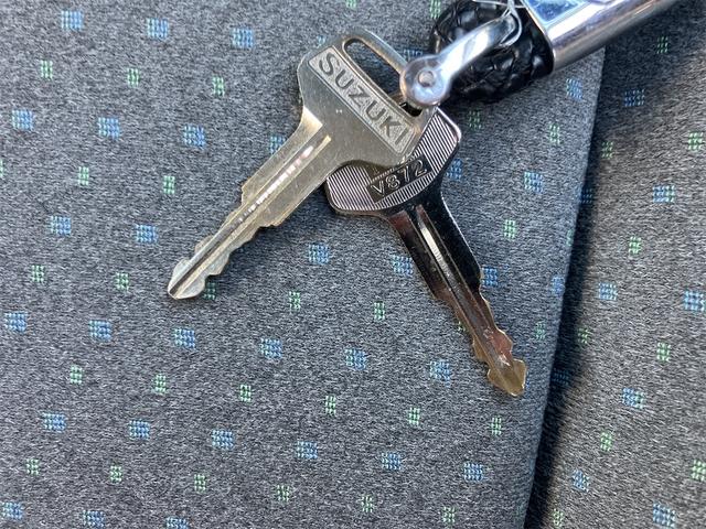 ツイン ガソリンＶ　車検整備付き　運転席エアバッグ　エアコン　パワーウィンドウ　走行距離５．０万キロ　イエロー（65枚目）