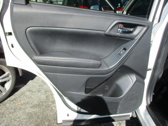 フォレスター 2.0XT アイサイト 4WD ターボ 純正ナビ TV バックカメラ ETC クルーズコントロール 前席電動シート プッシュスタート 前席シートヒーター HIDヘッド フロントフォグ 純正アルミホイール オイル交換済み(68枚目)