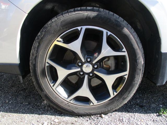 フォレスター 2.0XT アイサイト 4WD ターボ 純正ナビ TV バックカメラ ETC クルーズコントロール 前席電動シート プッシュスタート 前席シートヒーター HIDヘッド フロントフォグ 純正アルミホイール オイル交換済み(72枚目)