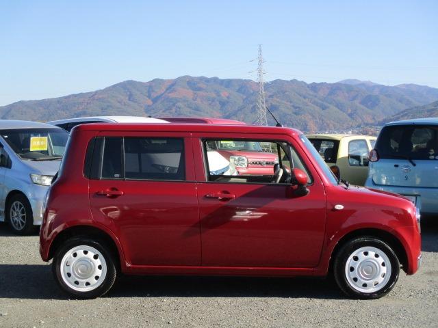 アルトラパンショコラ G 社外ナビ TV ETC バックカメラ プッシュスタート インテリキー HIDヘッド 純正アルミホイール オイル交換済み(4枚目)