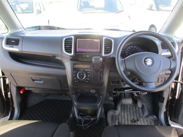 ソリオ Ｘ　４ＷＤ　社外ナビ　ＴＶ　両側スライド片側電動　プッシュスタート　インテリキー　純正アルミホイール　オイル交換済み（10枚目）