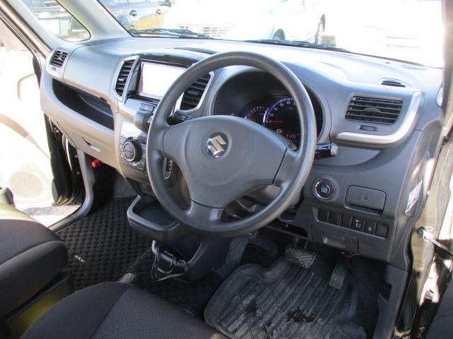 ソリオ Ｘ　４ＷＤ　社外ナビ　ＴＶ　両側スライド片側電動　プッシュスタート　インテリキー　純正アルミホイール　オイル交換済み（11枚目）