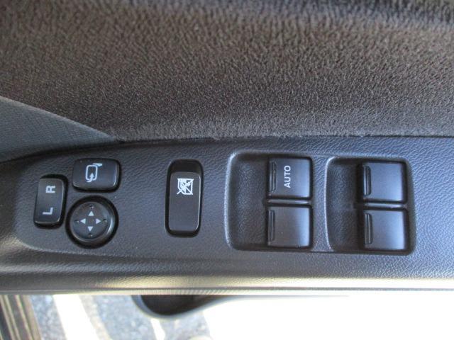 ソリオ Ｘ　４ＷＤ　社外ナビ　ＴＶ　両側スライド片側電動　プッシュスタート　インテリキー　純正アルミホイール　オイル交換済み（24枚目）