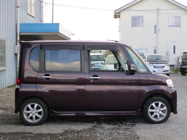 タント G 4WD 純正ナビ TV 片側スライド電動ドア インテリキー フロントフォグ 社外アルミホイール オイル交換済み(4枚目)